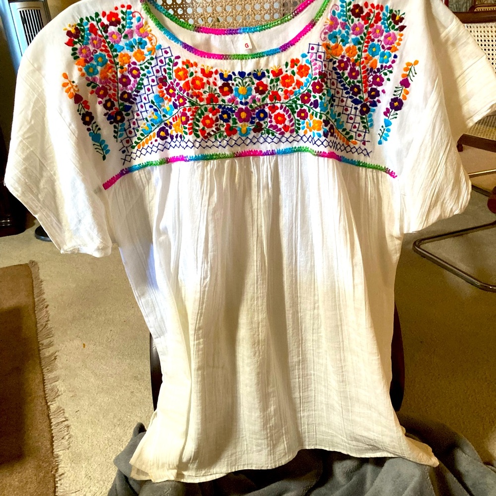 Traditional Handmade Embrodery Mexican Blouse. Never used.